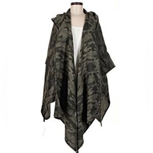 Torrid - Camo Green Hooded Poncho With Pockets - OS - NEW